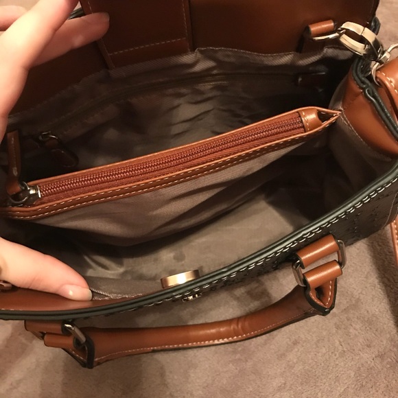 NEW London Fog Ostrich Print Satchel Purse Bag - Picture 2 of 6